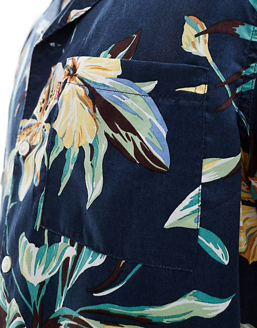 Sunset camp shirt in navy Hawaiian print