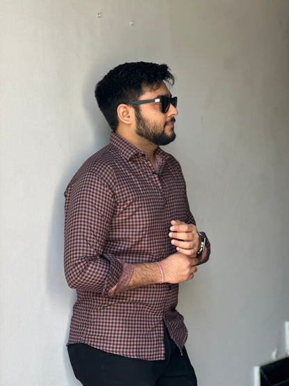 Trendy checked maroon shirt