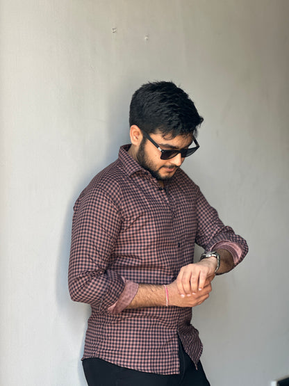 Trendy checked maroon shirt