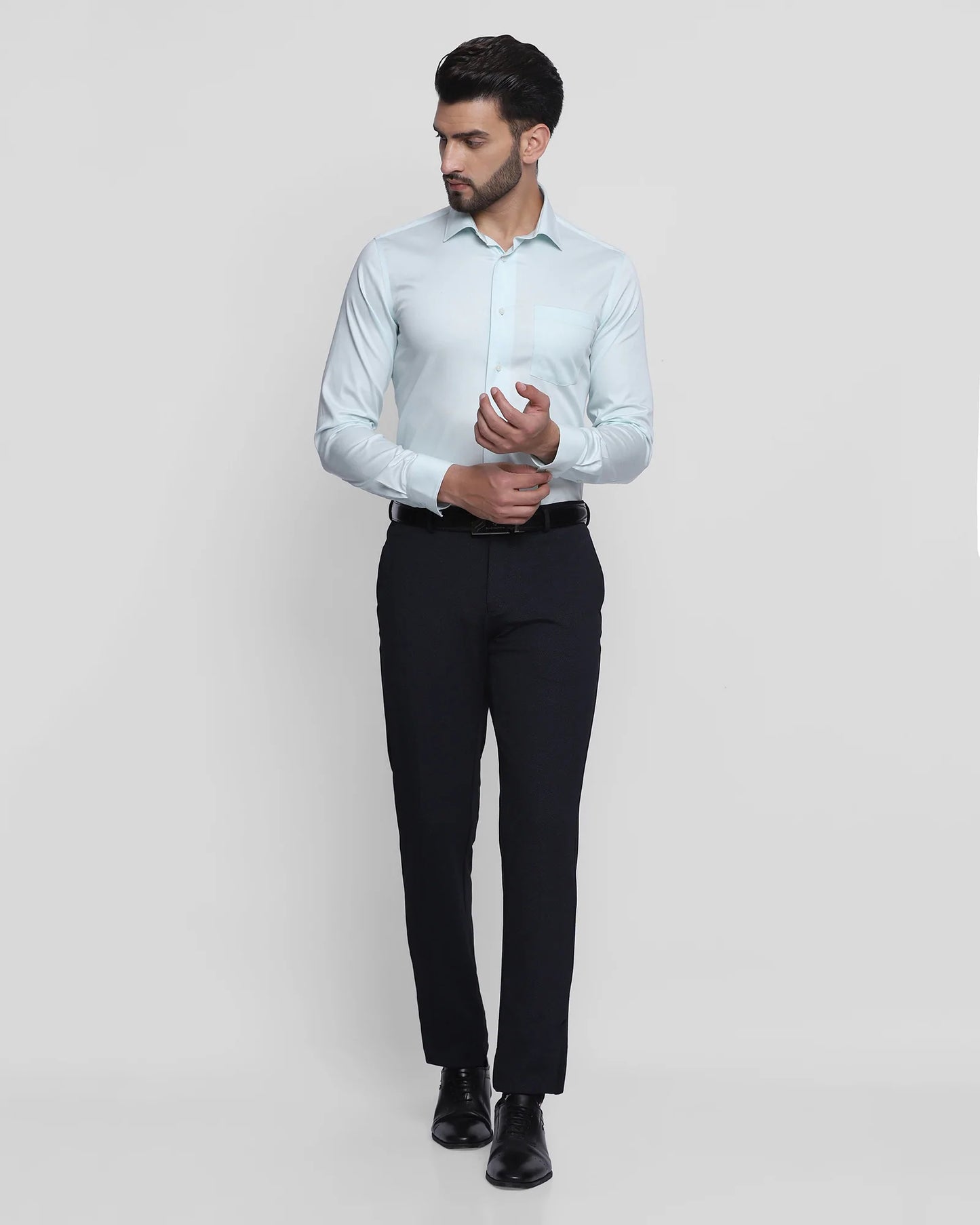 Solid formal shirt in sky blue