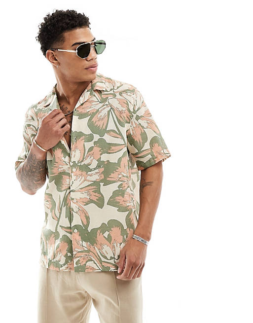 Relaxed revere shirt in textured neutral print