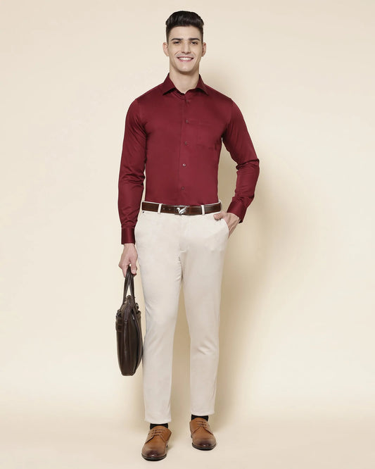 Solid formal shirt in Maroon