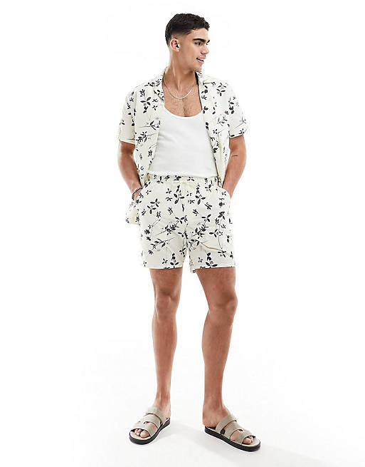 Seersucker floral shirt in white
