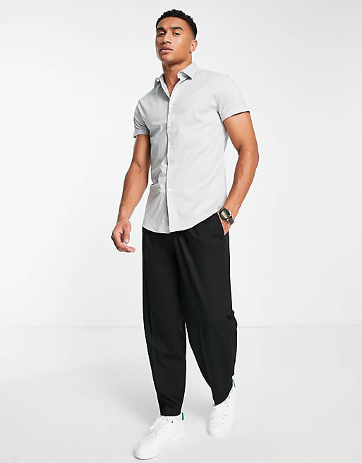 Short sleeve stretch slim fit work shirt in grey